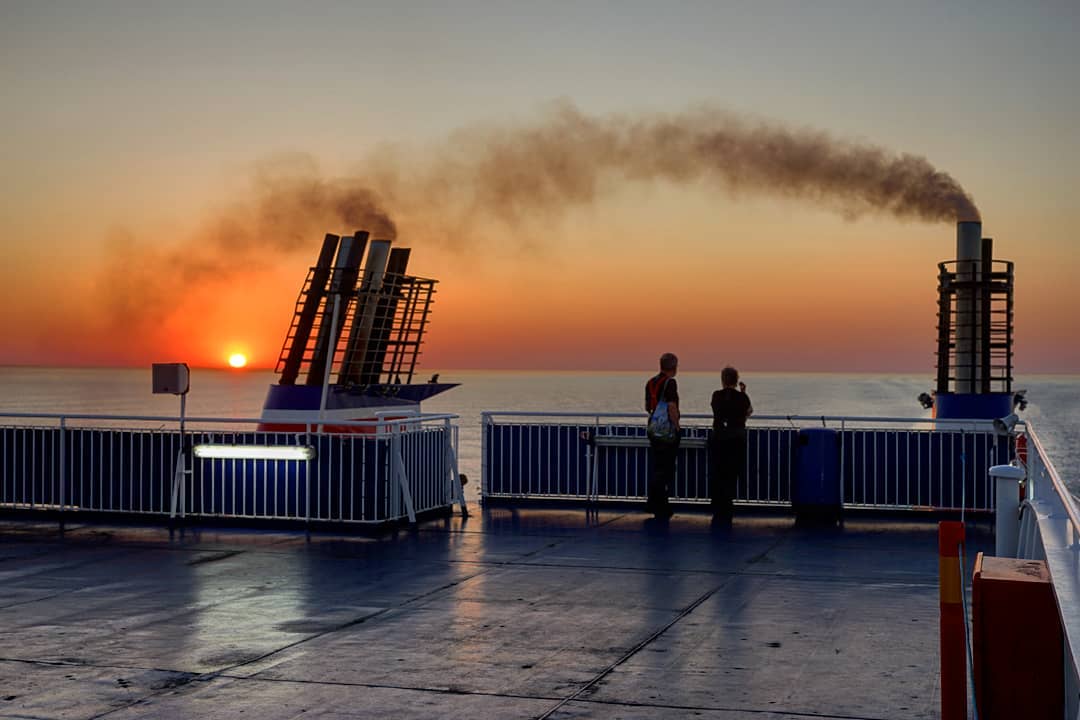 Coucher de soleil sur la mer baltique depuis le Stena Scandinavica